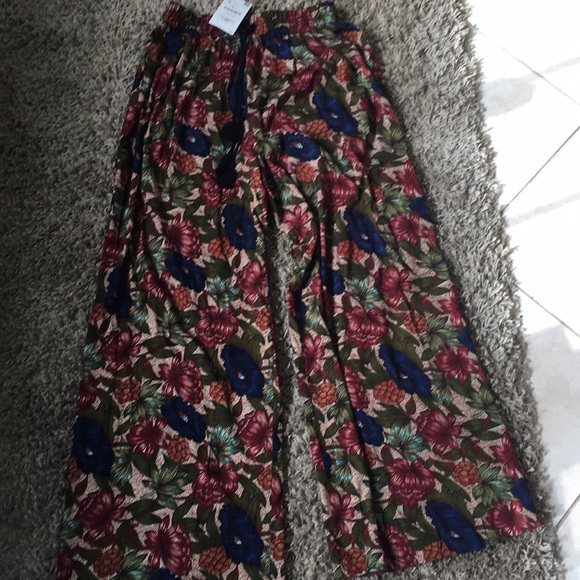 Zara Pants - 🚫sold🚫 Zara wide leg pants